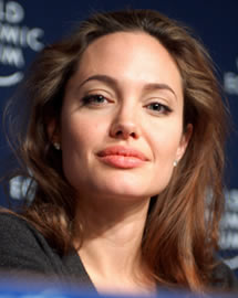 Belleza famosas: Labios de Angelina Jolie
