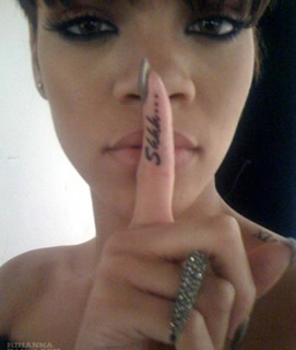 Tatuaje famosas: tatuajes de Rihanna