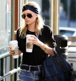 Famosas Starbucks: Hermanas Olsen en el Starbucks